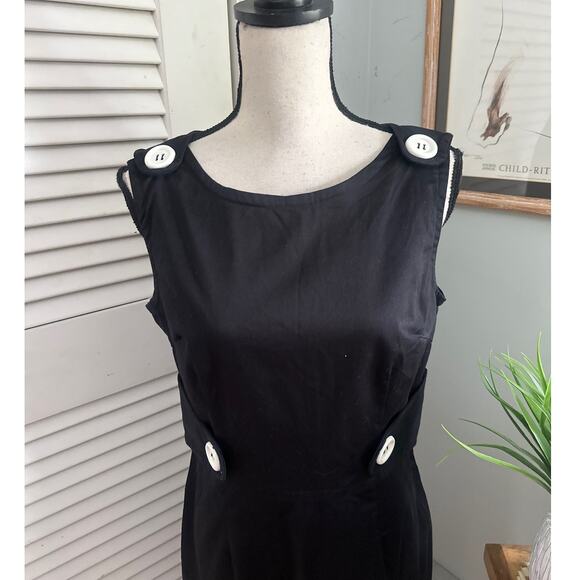 Vintage BAHARI Womens Dress 8 Black Wiggle Nautical Mod Sheath Contrast Button - Picture 2 of 10